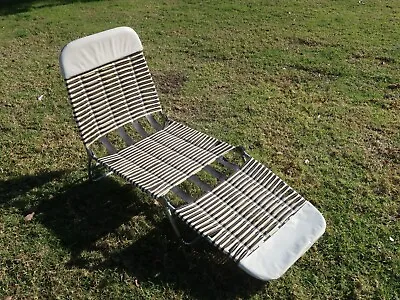 Vintage Aluminum Tri Folding Vinyl Tube Chaise Lounge Lawn Chair (B) • $80
