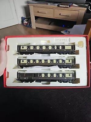 Hornby R1073 British Pullman Oriental Express Coaches • £70