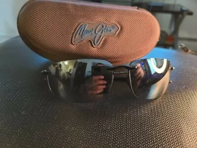 Slightly Used Men Sunglasses Maui Jim Hookipa  • $160