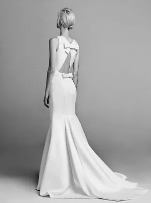 Viktor And Rolf Open Back Mermaid Wedding Dress • $2000