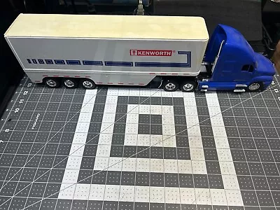 NEW RAY 1/32 Scale Semi Tractor With Kenworth Trailer • $29.99