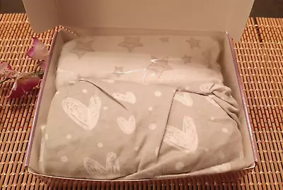 Biloban Bassinet Fitted Sheets ~ 2 Pack 100% Cotton  Gray & White Hearts Stars • $14.88