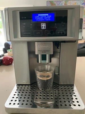 $100 • Buy Delonghi Prima Donna Avant Coffee Machine