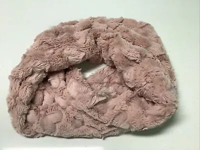 Betsey Johnson Faux Fur Dusty Rose Infinity Scarf Heart Design Mint • $11