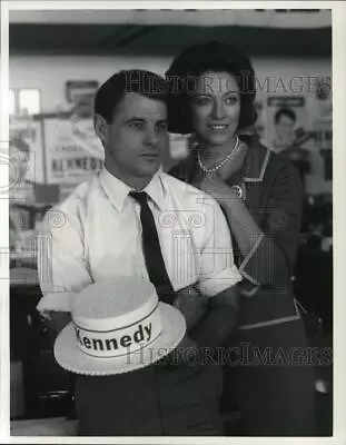 1984 Press Photo Brad Davis Veronica Cartwright In Robert Kennedy And His Times • $19.99