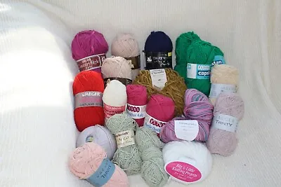 Bundle Of Unused Vintage Yarn - 950 G - Wool / Cotton Mix - Jaeger / Patons Etc • £17