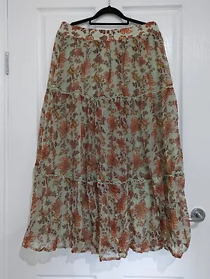 $50 • Buy Brand New Tigerlily Green Flowy Skirt Size 12