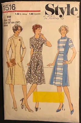 Vintage Sewing Pattern Style 1516 70s Panelled Dress Roll Collar Sz 16 Bust 38  • £2.50