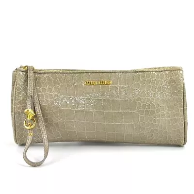 Auth MIUMIU Logo Clutch Bag Greige Embossed Leather/Goldtone - E58525a • $133