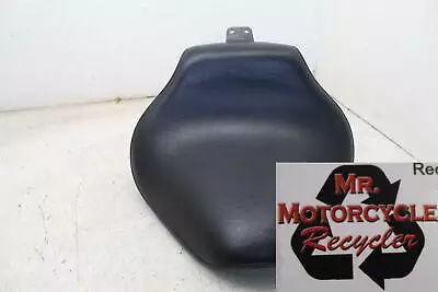 $90 • Buy 2000 Yamaha V Star 1100 Custom Oem Front Drivers Seat  I-7