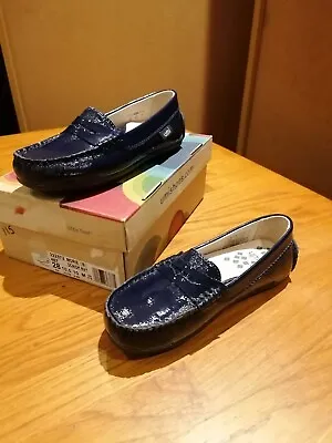 Umi Morie (B) Moccasin Navy Shoes. UK 10 EU 28. • £7.99