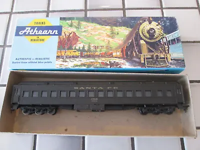 Athearn SANTA FE Passenger Car HO SCALE • $13.75