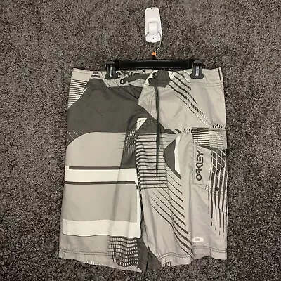 Oakley Swim Trunks Mens 34 Gray Board Shorts Surf • $17.49