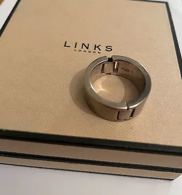 Links Of London - Sterling Silver - Unisex Ring - Thick Band S • £40