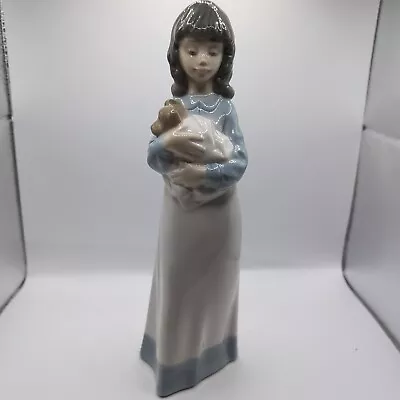 NAO By LLADRO FIGURINE - GIRL WITH PUPPY DOG - PERFECT CONDITION - UNBOXED • £10