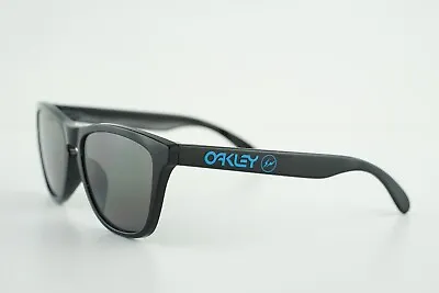 RARE! Error! Fragment OO9245-D554 Oakley Frogskins Polished Black / Prizm Grey • $159.99