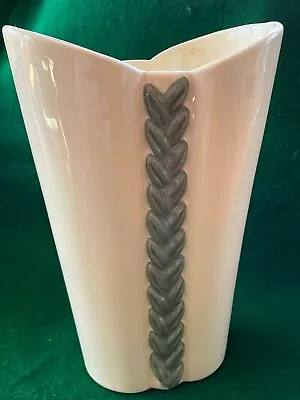 Pacific Pottery White W/ Green Braid Vase 3305 • $18