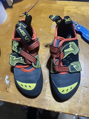 La Sportiva Black/Yellow Climbing Shoes Made In Italy Size6 • $17.77