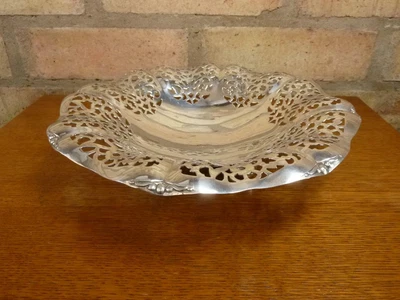£19.99 • Buy Nice Vintage Silver Plated 9 1/2  Serving Bowl Pierced Decoration