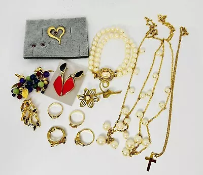 Vintage AVON Jewelry Lot Of 14 Necklace Earring Ring Etc Collectible With Box • $21.88