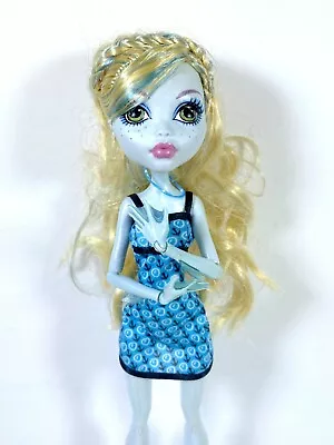 *a Dressed Monster High Doll Lagoon Blue Mad Science  • $9.99