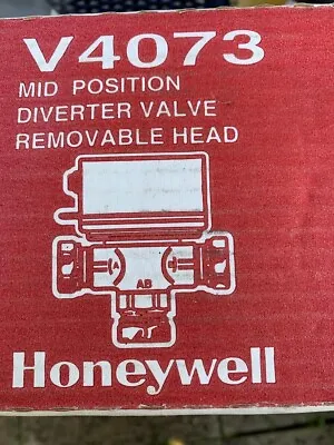 Honeywell V4073a1039/u 22mm 3 Port  Mid Position  Valve - New  • £99