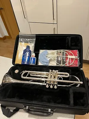 Yamaha YTR 4335G II Trumpet  Silver With Extras  • £530