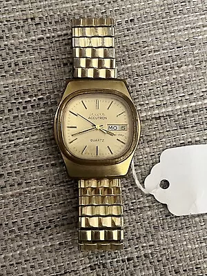 Vintage Mens Bulova Accutron 1977 Day Date Watch N7 - Running New Battery • $49.99