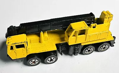 Vintage 1981 Hot Wheels Workhorses CONSTRUCTION CRANE #3254 1:64 Diecast Toy • $15