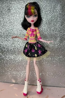 Monster High Art Class Draculaura Doll Mattel • $21.84