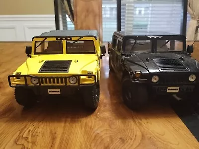 Maisto Hummer H1 Black & Yellow 1:18 Scale Diecast Model HUT Used Loose Pair • $89.99