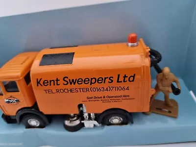 Corgi 1:50 58902 Streetsweeper - Kent Sweeper Orange Truck Diecast Model Boxed • £7.99