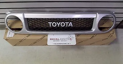 Toyota FJ Cruiser Silver Painted Grille Genuine OEM OE • $279.90