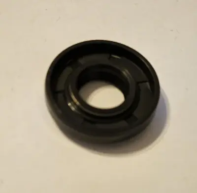 Propeller Shaft Oil Seal 7.5 Hp 8HP 2 Stroke Johnson Evinrude Outboard 0336493 • $25.45