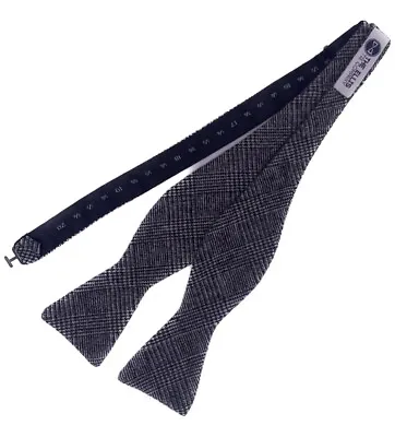 Ellis Tie Company Self Tie Bow Tie Gray Black Wool • $3.99