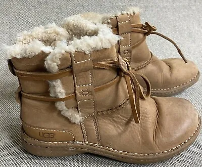 UGG Cove 1617 Toast Leather Shearling Lined Ankle Boots Booties Women 6  • $30