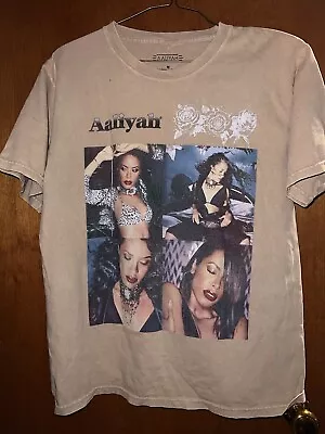 Aaliyah Women Shirt Medium Graphic Print Collage Crew Neck • £17.35