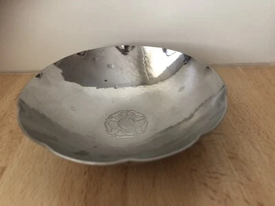 £9 • Buy Keswick School Of Industrial Arts Stainless Steel Silver Bowl Tudor Rose 10cm