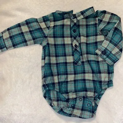£2 • Buy Benneton Baby Bodysuit/shirt Green Check Age 0-3 Months