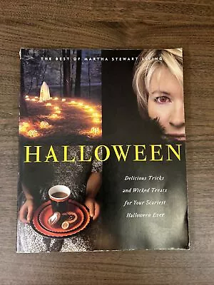 Halloween : The Best Of Martha Stewart Living By Martha Stewart Living Magazine • $11.99