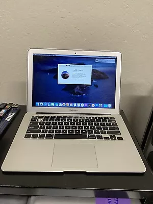 Early-2015 MacBook Air 13.3  (i5 1.6GHz/8GB RAM/128 GB SSD) • $110