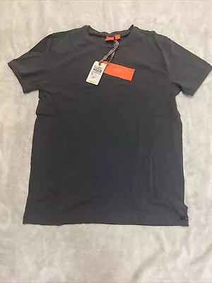 Hugo Boss Blank T-Shirt Men’s Size XL • $10