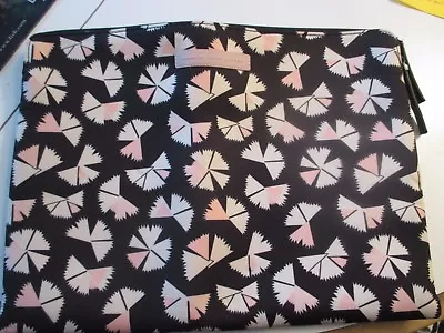 Used Marc By Marc Jacobs Black & Pink Pinwheel Laptop Sleeve - Great Condition • $40