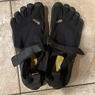 Vibram Five Fingers Cross Training Shoes Size M40 • $35