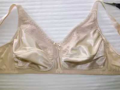 AMOENA~ 38 B~  Nancy SB ~ Mastectomy Prosthetic Pocket No-Wire Bra~ Beige #1959 • $16