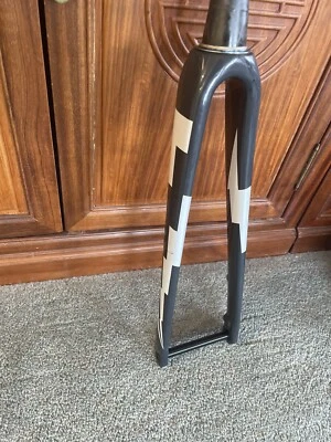 £135 • Buy Cinelli Flat Mount Tapered Carbon Disc Fork 24cm Steerer 370mm A-C RRP £300