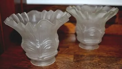 £14 • Buy 2 X PAIR OF VINTAGE FROSTED GLASS SMALL LIGHT LAMP SHADES RUFFLED TRIM FRENCH