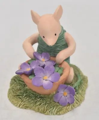 Border Fine Arts Classic Pooh Piglet With Violets Figurine A1342 • $16.10