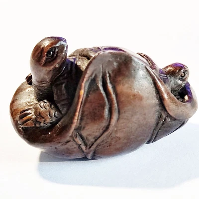 £29.99 • Buy M8410 - 20 Years Old 2  Hand Carved Ebony Ironwood Netsuke : Turtles On Lotus