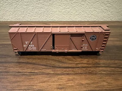 Train Miniature HO Scale Southern Pacific (SP) 40’ Outside Braced Box Car W/KDs • $9.50